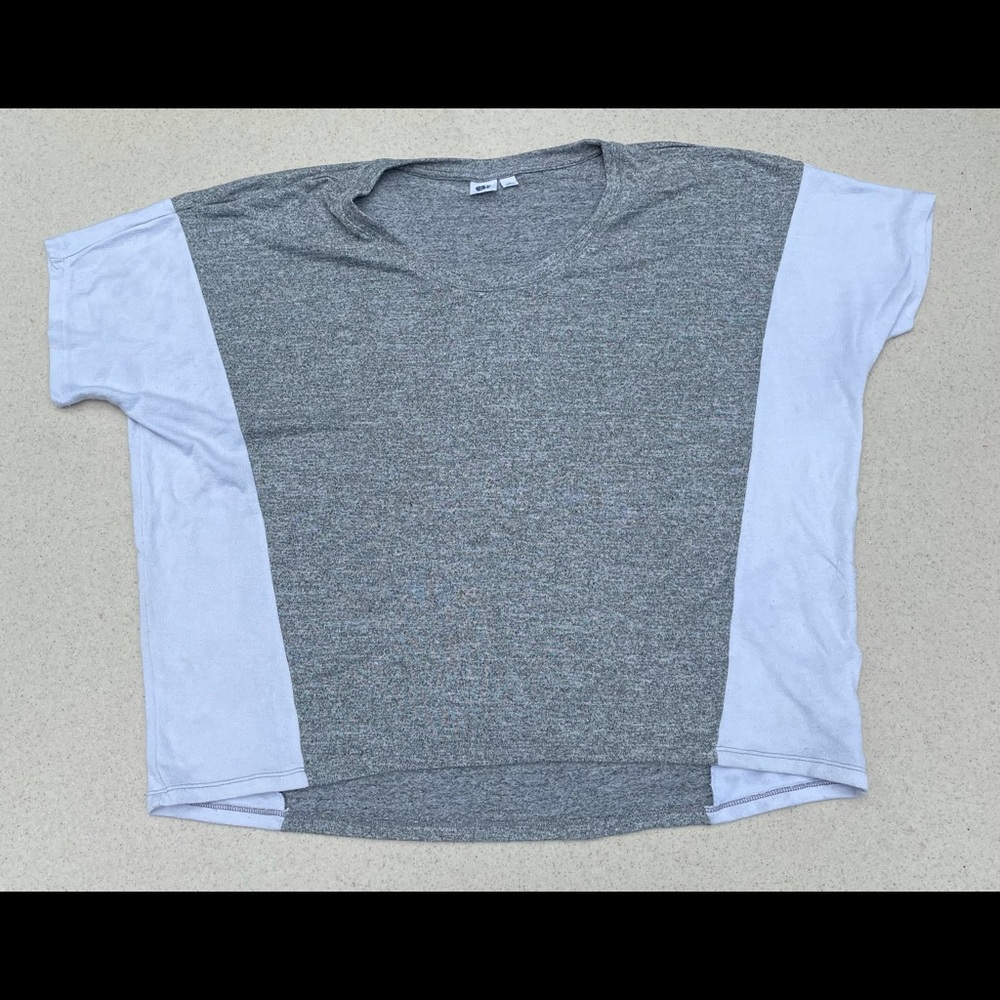 Gap light grey and white Crop Top